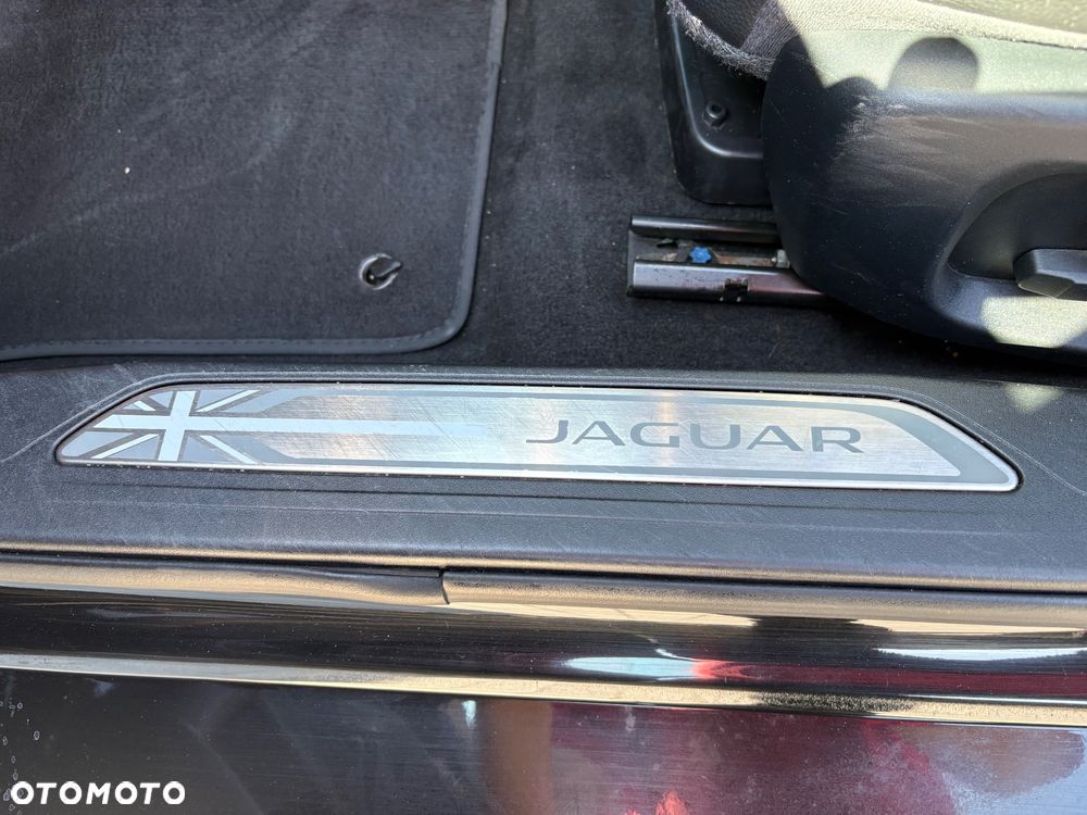 Jaguar XE 20d R-Sport Ingenium Edition - 25