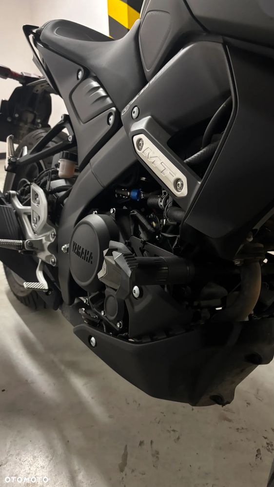 Yamaha MT - 6