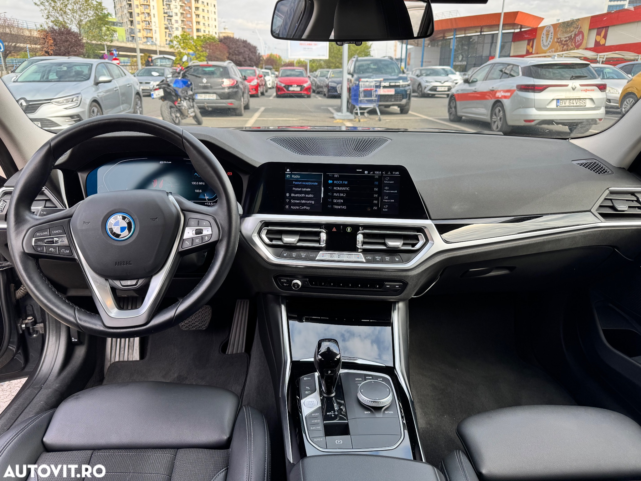 BMW Seria 3 330e Touring Aut. Sport Line - 9