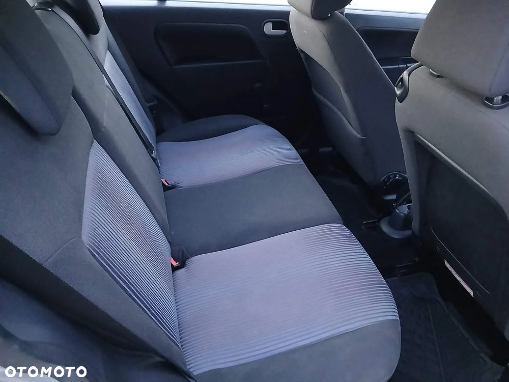 Ford Fusion 1.4 TDCI + - 8