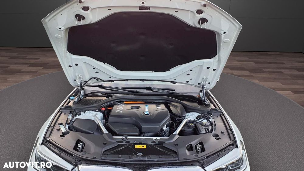 BMW Seria 5 530e AT PHEV - 13