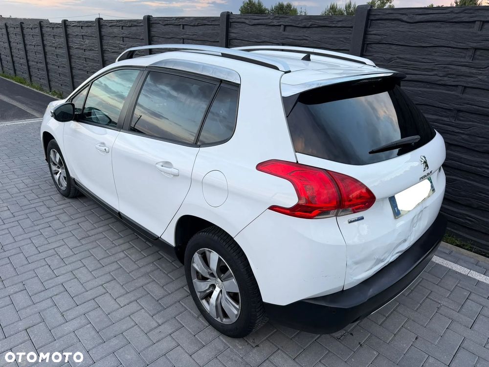 Peugeot 2008 1.6 BlueHDi Style - 33