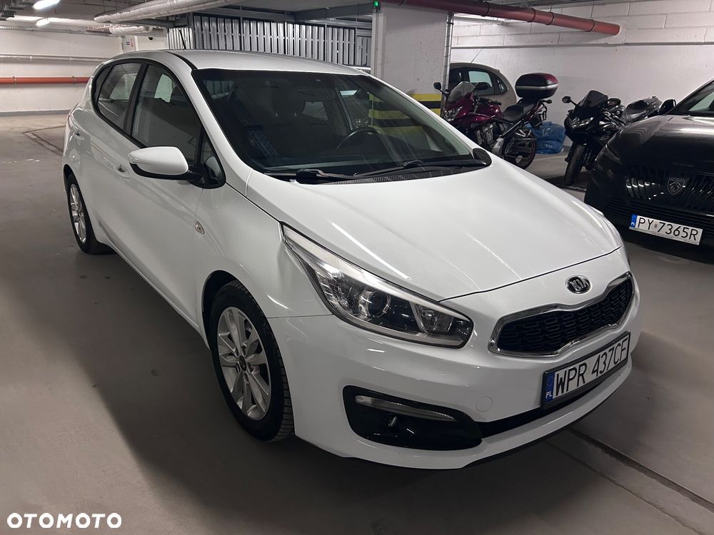 Kia Ceed 1.6 CRDi Smart Plus - 2