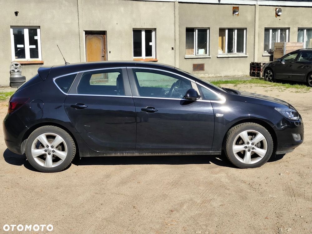 Opel Astra 1.4 ecoFLEX Sport - 11