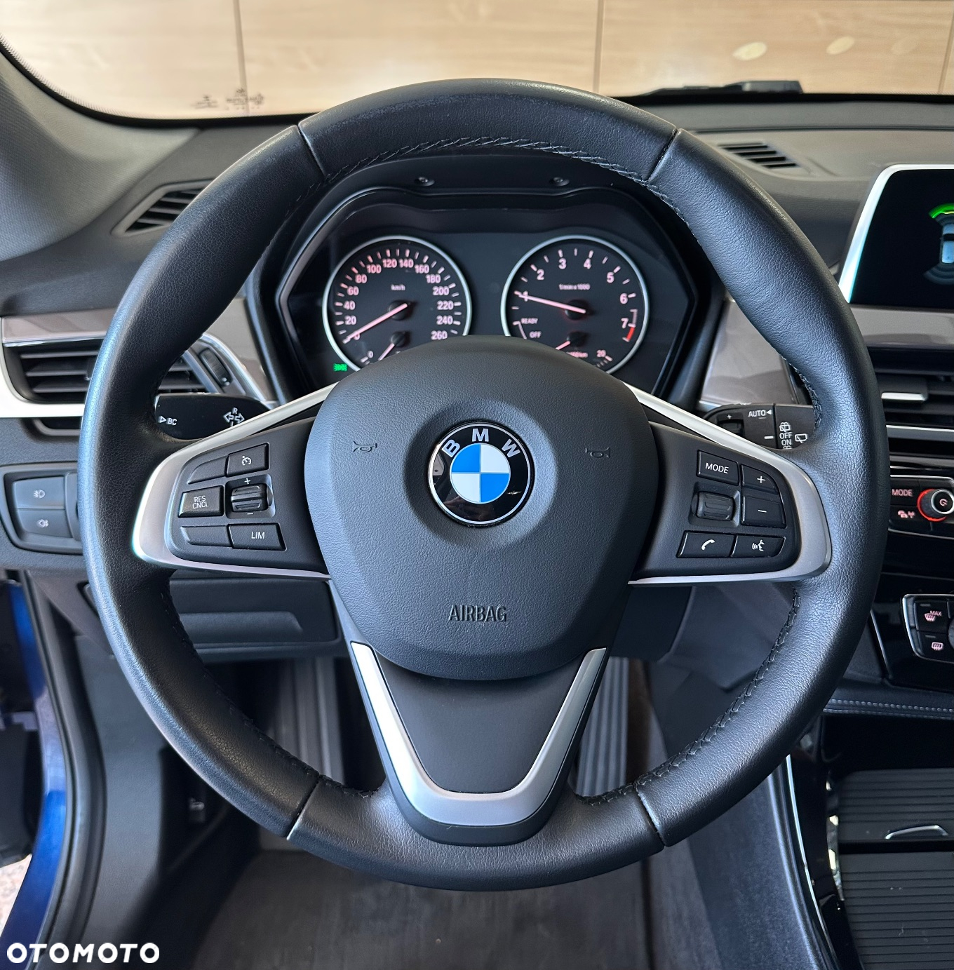 BMW X1 sDrive18i xLine - 10