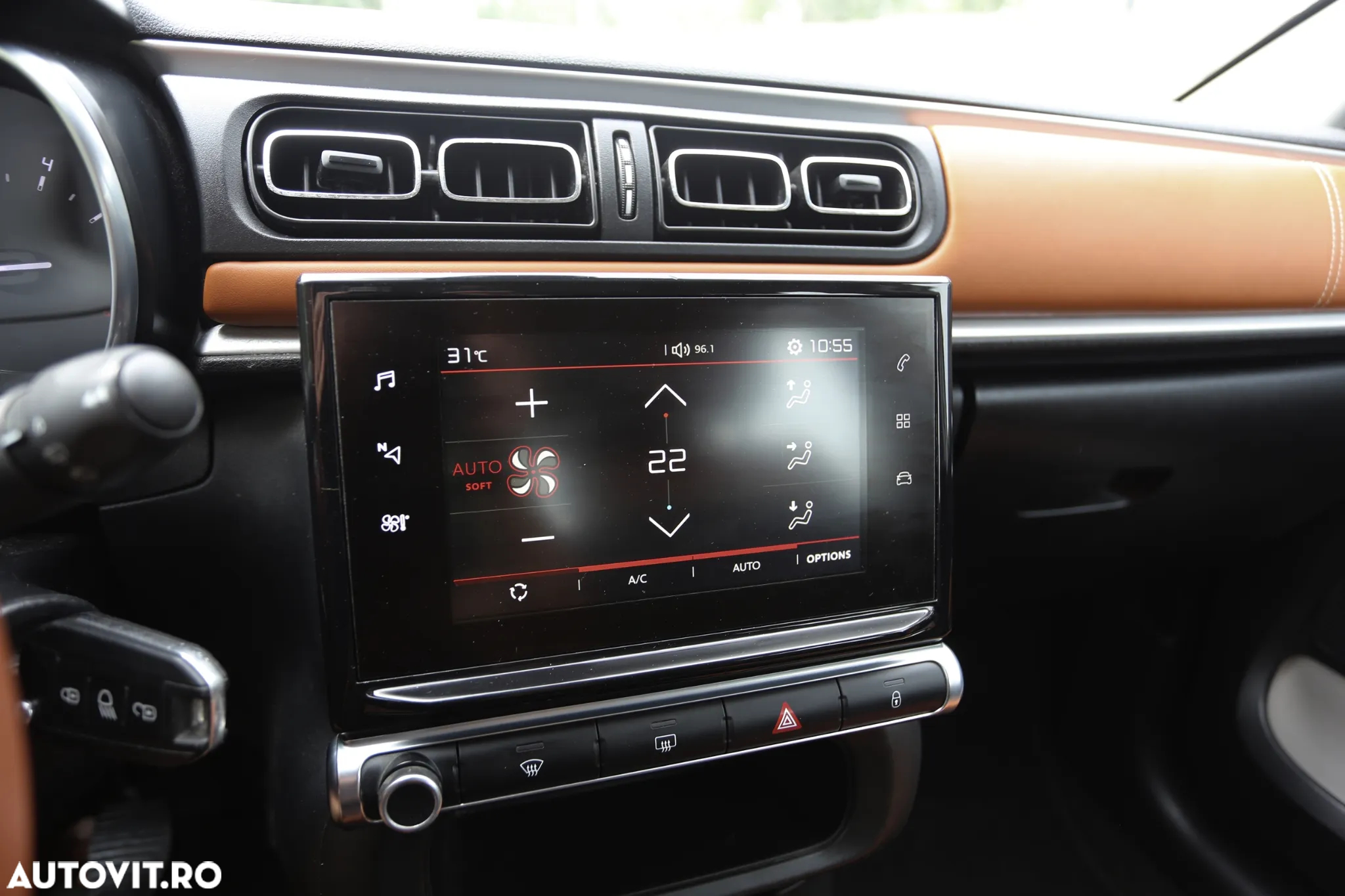 Citroën C3 1.2 PureTech BVM Shine - 13