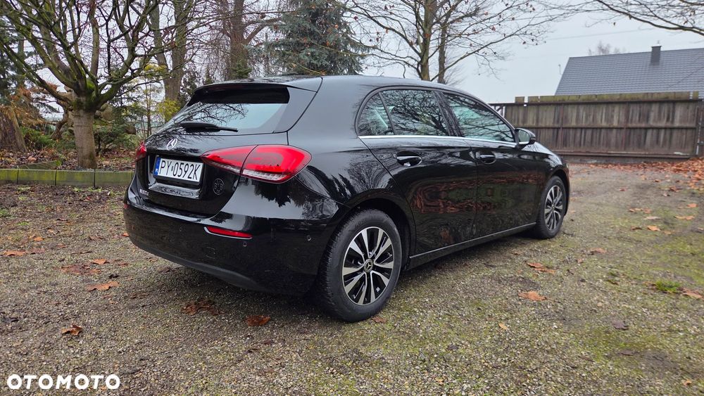 Mercedes-Benz Klasa A 180 d 8G-DCT Progressive - 4