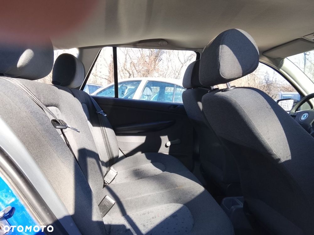 Skoda Fabia - 6