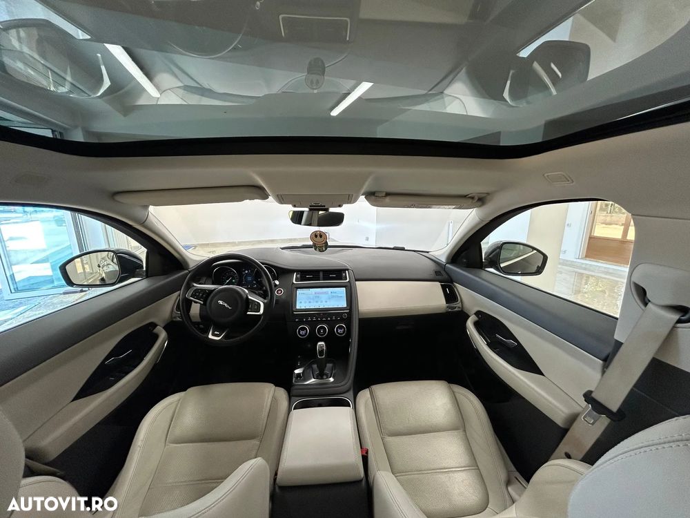 Jaguar E-Pace D180 AWD R-Dynamic S - 9
