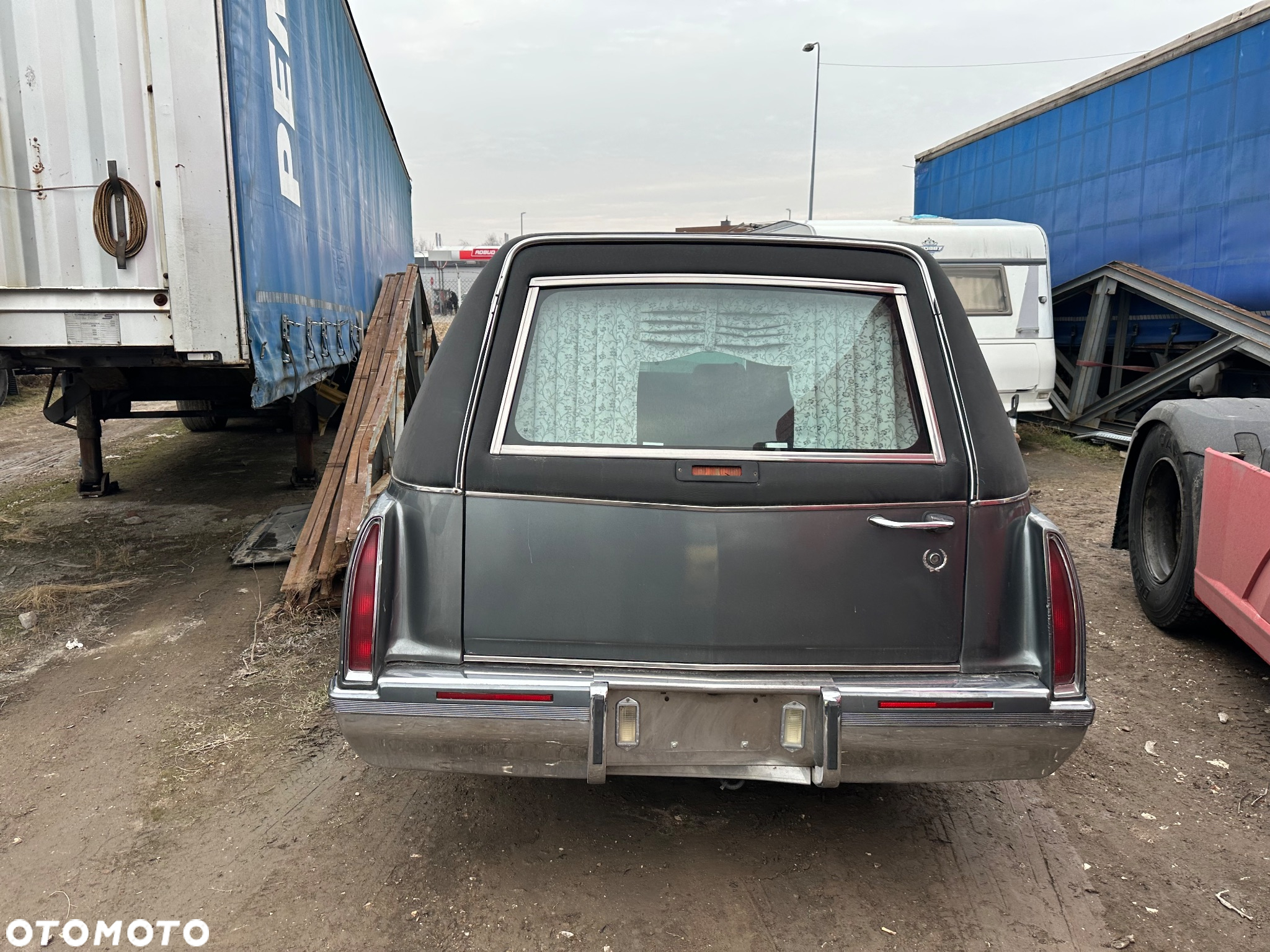 Cadillac Fleetwood 5.7 STD - 3