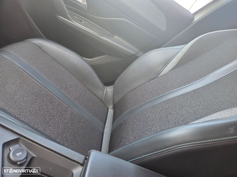Peugeot 308 SW 1.2 PureTech Allure Pack — fotografia 10