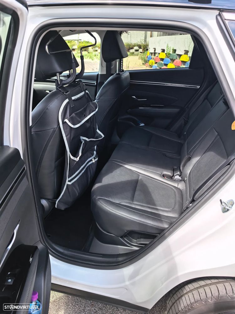Hyundai Tucson 1.6 T-GDI HEV Vanguard - 13