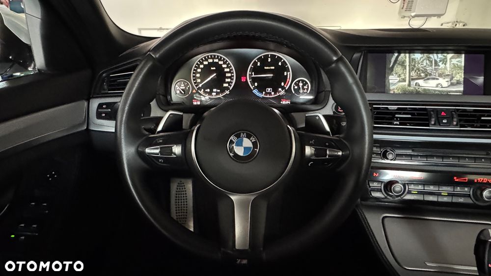 BMW Seria 5 520d xDrive - 10