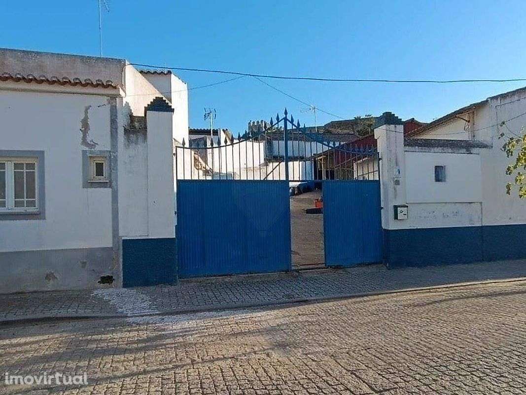 Moradia T1 para venda - Grande imagem: 2/28