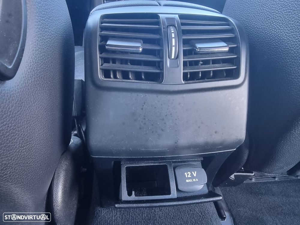 Mercedes-Benz E 200 - 32