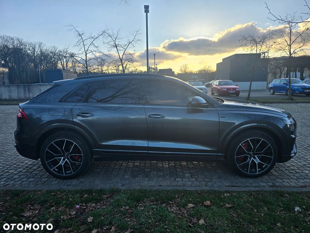 Audi Q8 55 TFSI quattro tiptronic competition plus - 25