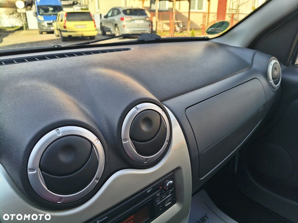 Dacia Logan 1.6 16V Laureate - 22