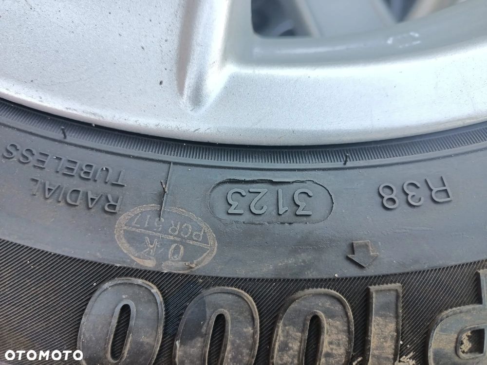 Kia Carens 1.7 CRDi 115 Dream Team Edition - 21