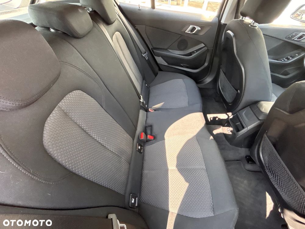 BMW Seria 1 118i Advantage - 19