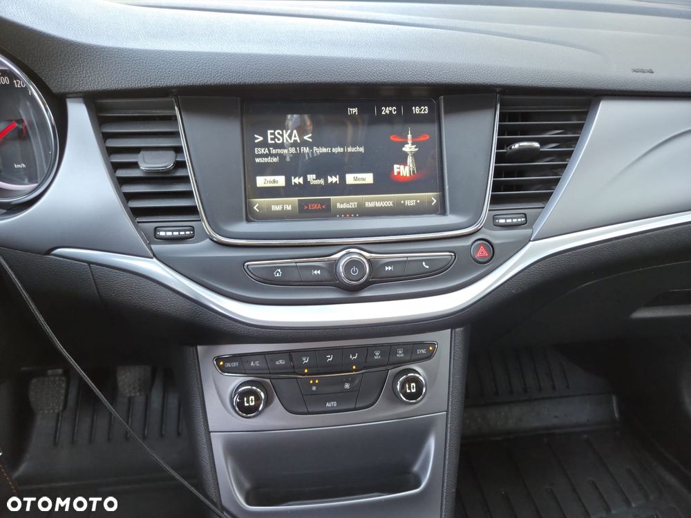 Opel Astra 1.4 T Elite - 19