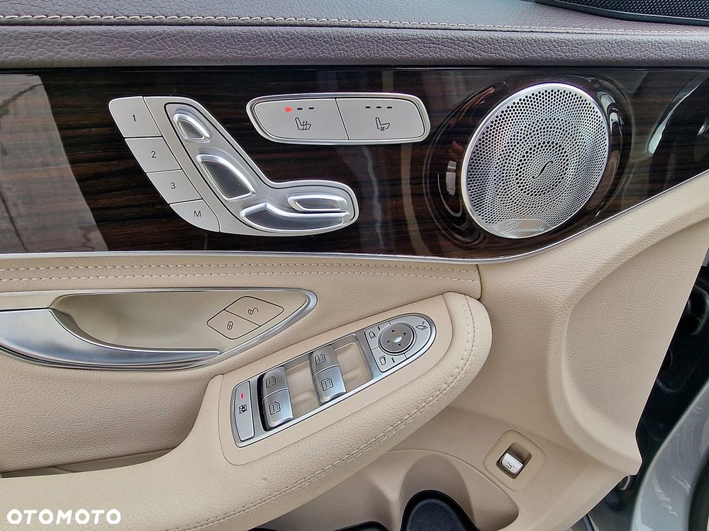 Mercedes-Benz Klasa C 300 9G-TRONIC Edition - 13