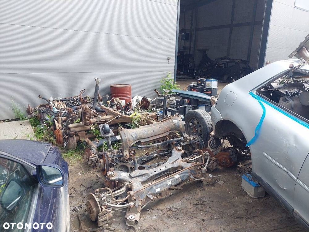 KOMPLETNE ZAWIESZENIE BELKA SANKI TYŁ ZACISKI MAZDA 6 III GJ KOMBI - 7