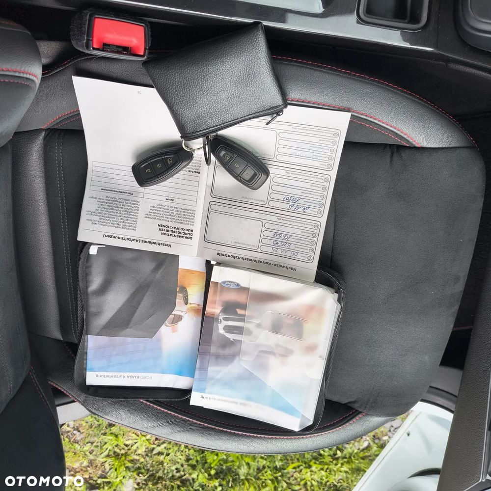 Ford Kuga 2.0 TDCi AWD ST-Line - 22