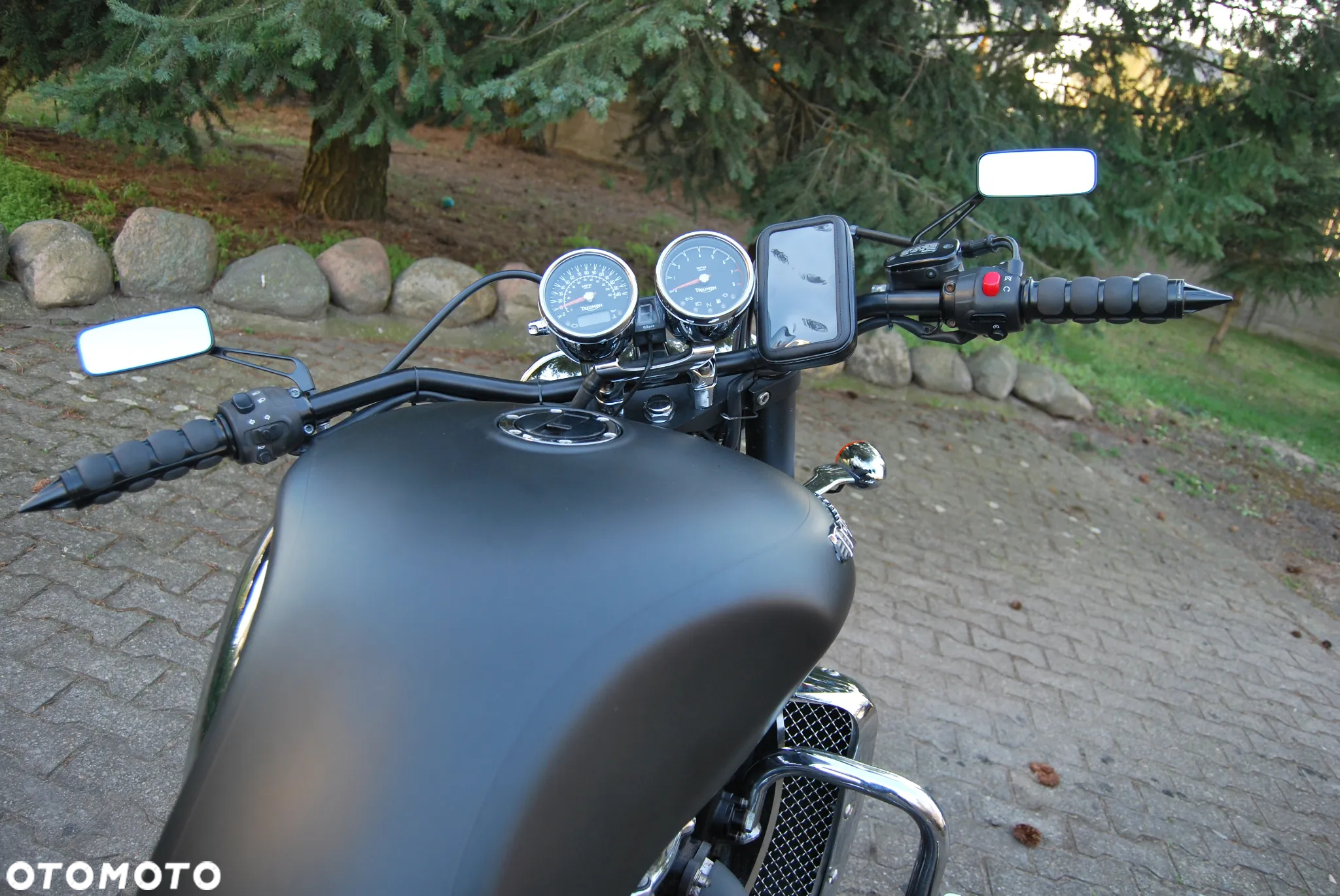 Triumph Rocket - 9