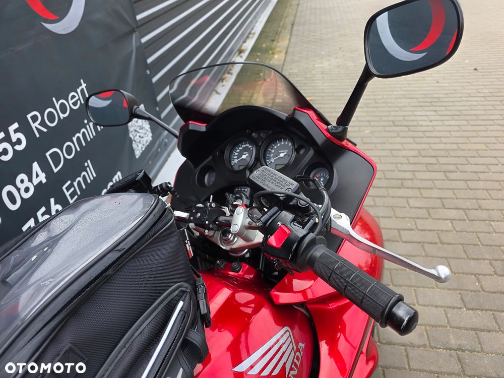 Honda CBF - 34