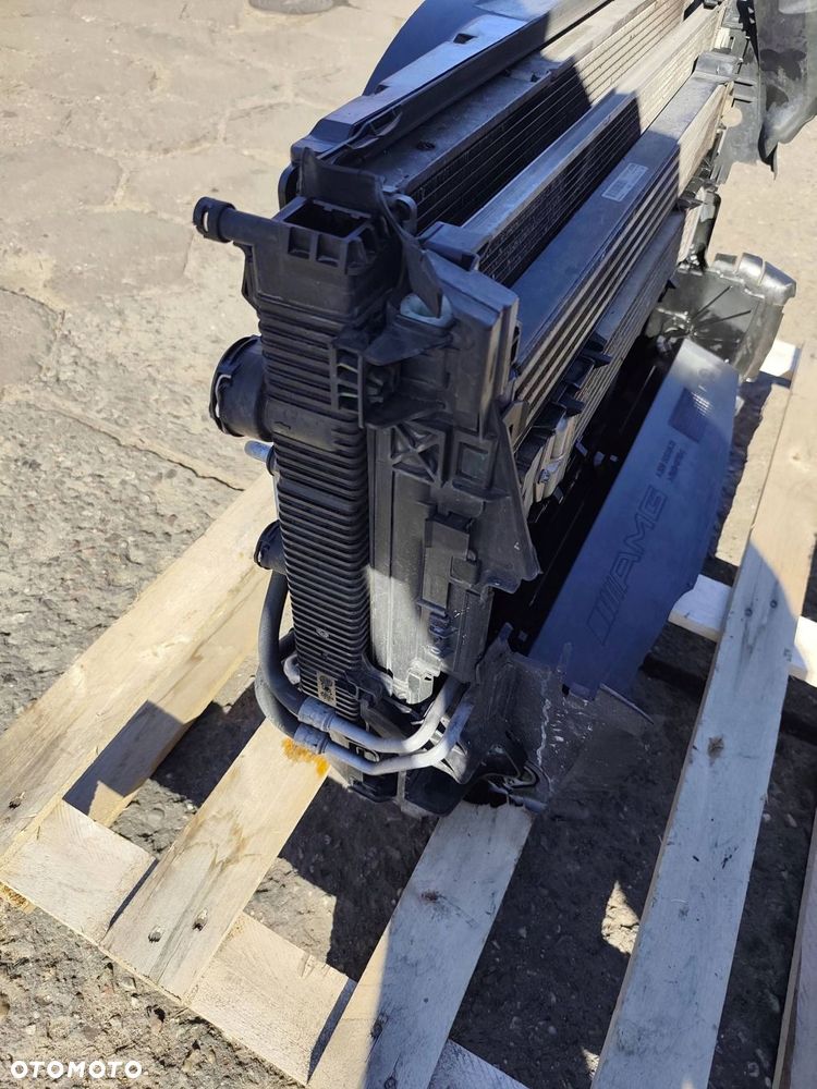 MERCEDES W204 C63 AMG PAS PRZEDNI CHŁODNICE KOMPLET - 6