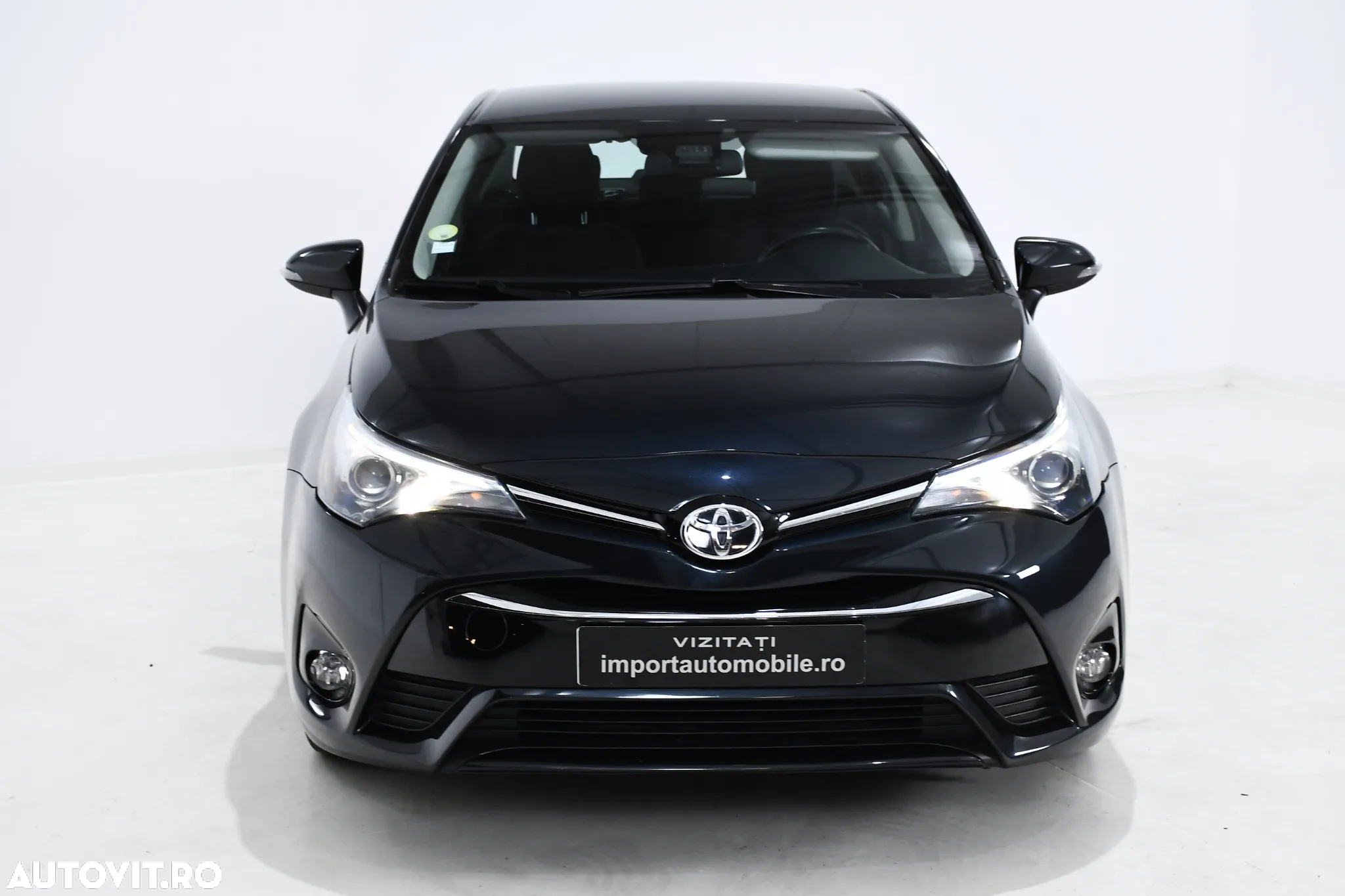 Toyota Avensis 2.0 D-4D Executive - 10