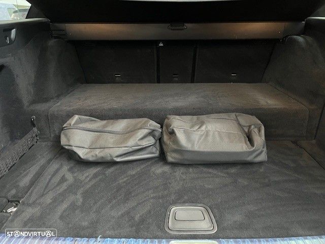 Mercedes-Benz E 300 de Exclusive Line - 26