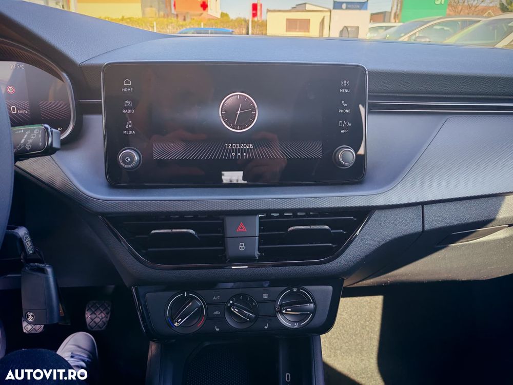 Skoda Kamiq 1.0 TSI Essence - 14