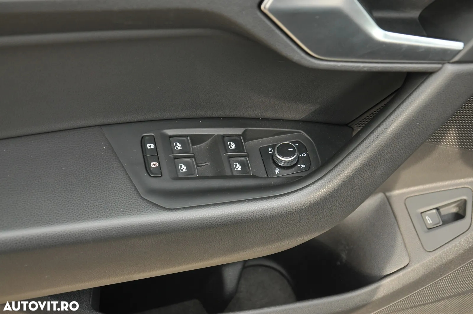 Volkswagen Touareg V6 TDI 4MOTION R-Line - 16