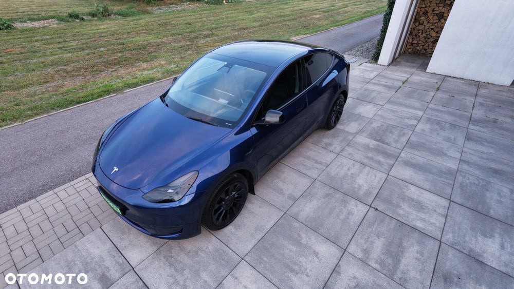 Tesla Model Y Long Range AWD - 14
