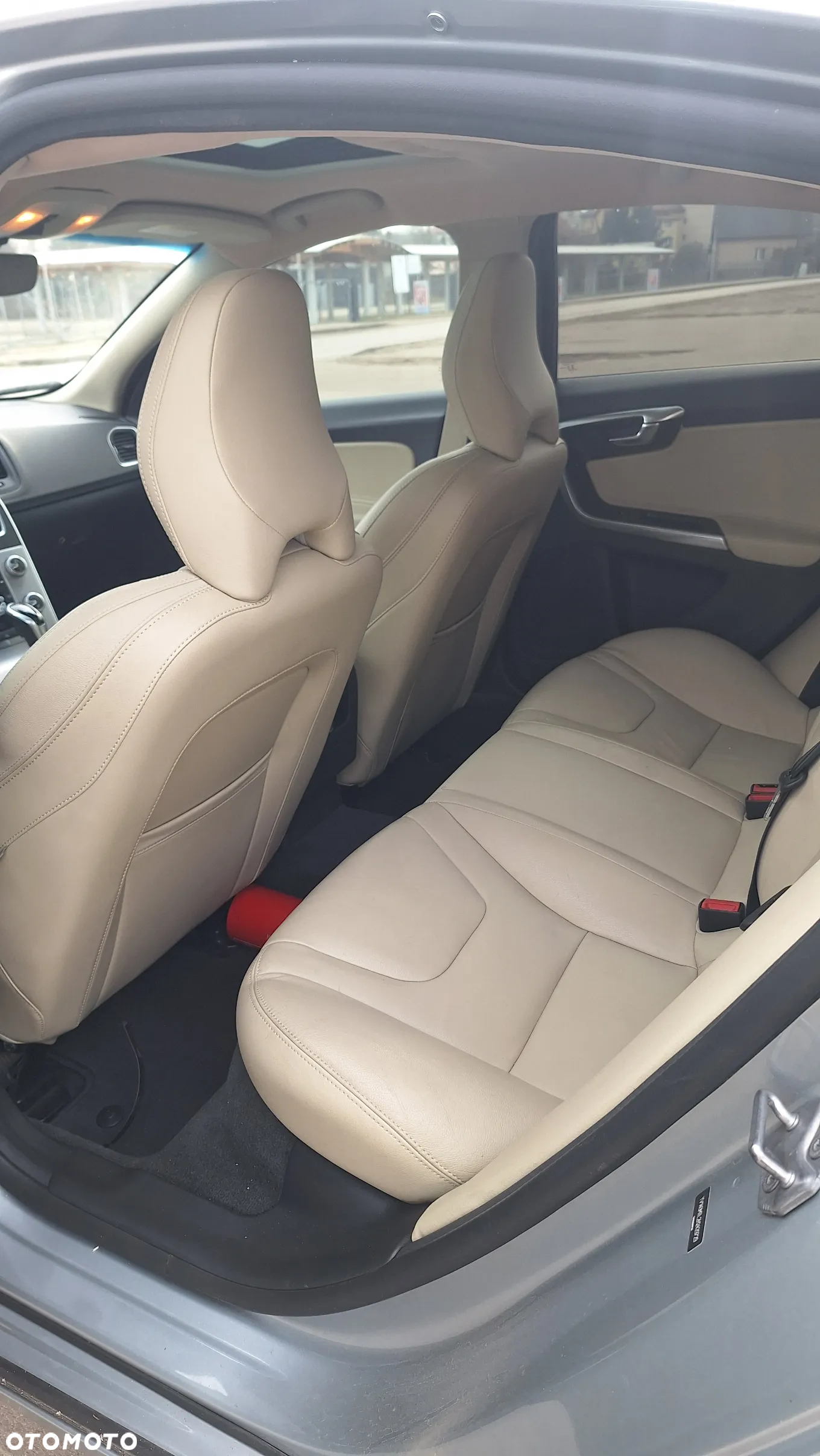 Volvo S60 T5 Momentum - 8