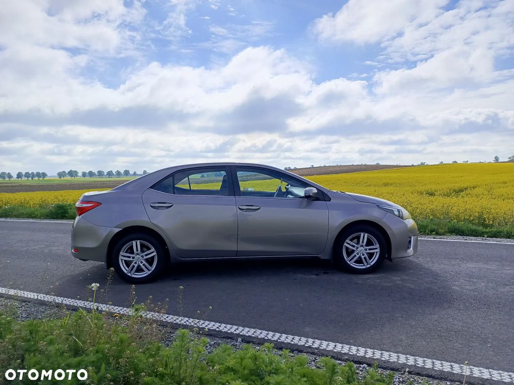 Toyota Corolla 1.6 Premium - 3