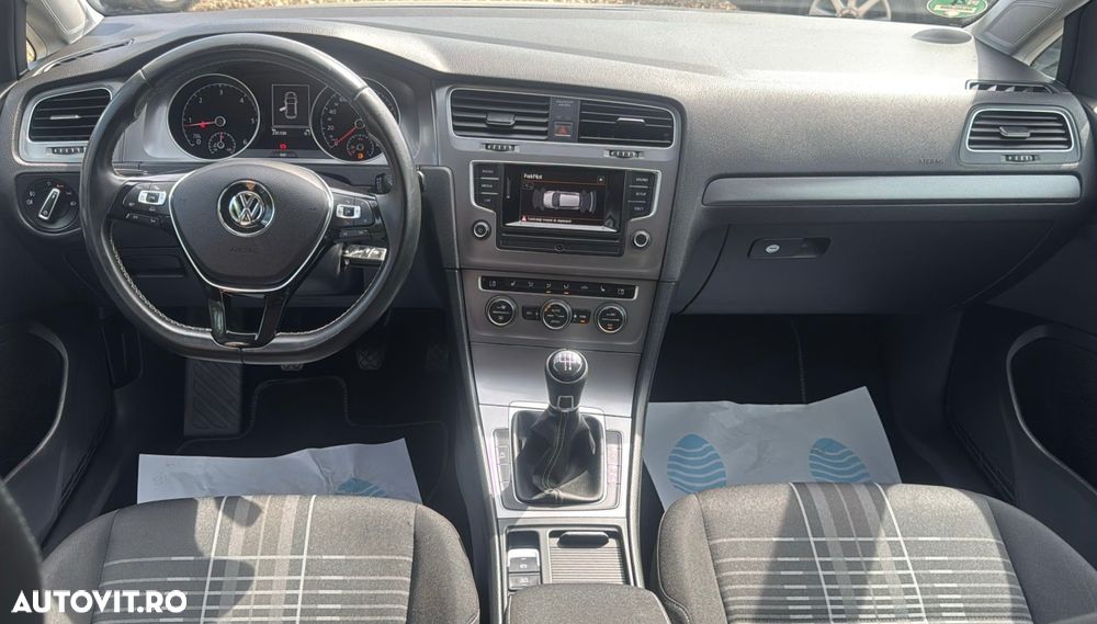 Volkswagen Golf 1.6 TDI BlueMotion Technology Lounge - 6