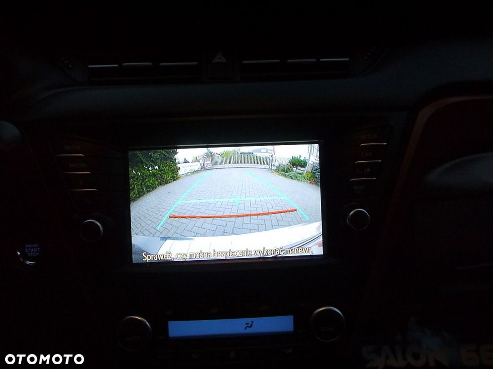 Toyota Avensis 2.0 D-4D Premium - 24