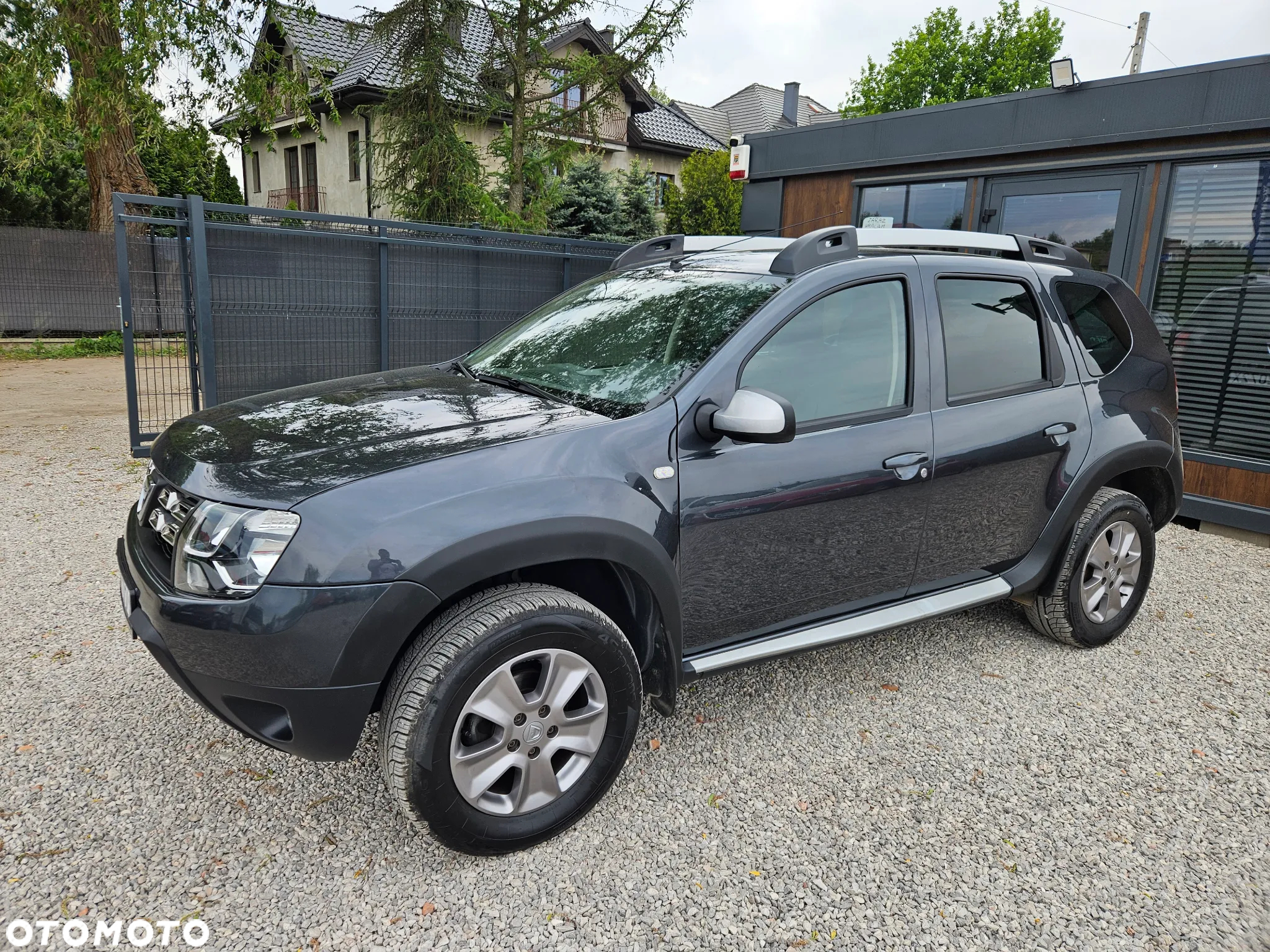 Dacia Duster 1.6 SCe Essential - 5