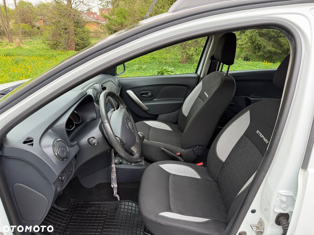 Dacia Sandero Stepway - 13
