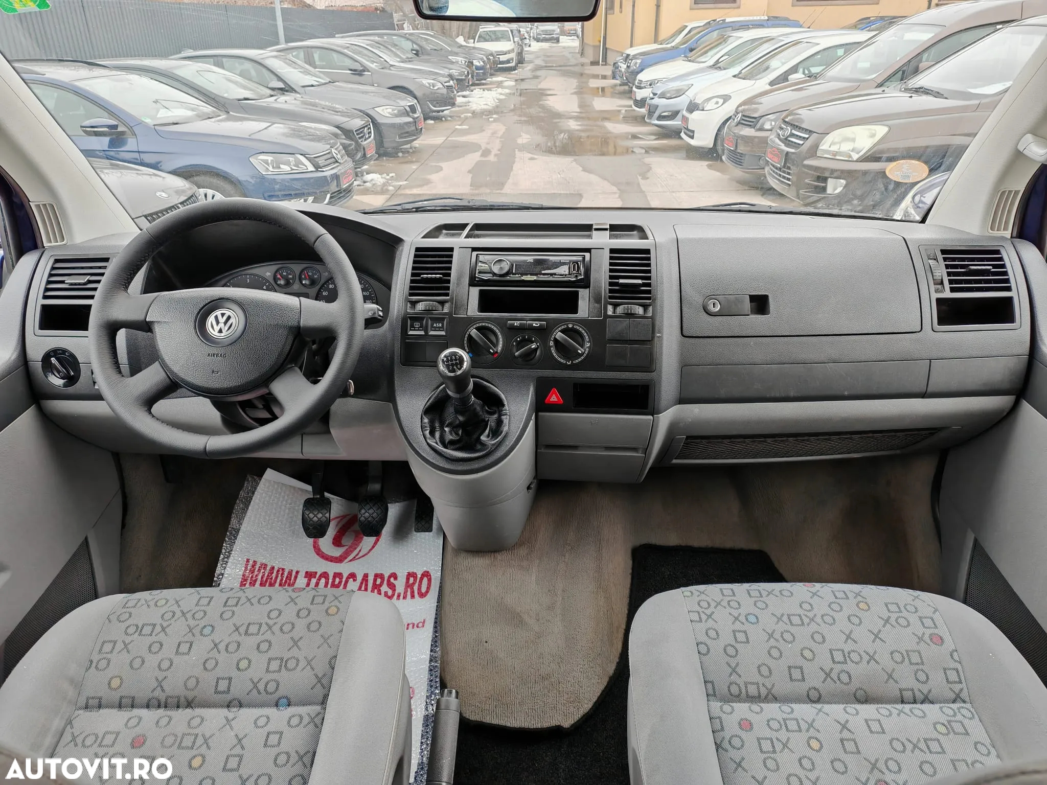 Volkswagen Transporter - 5