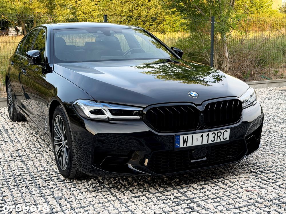 BMW Seria 5 530i xDrive Sport Line - 2