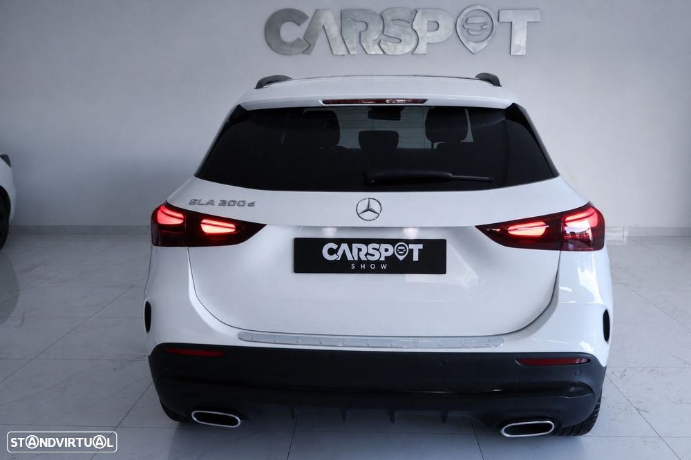 Mercedes-Benz GLA 200 d AMG Line - 4