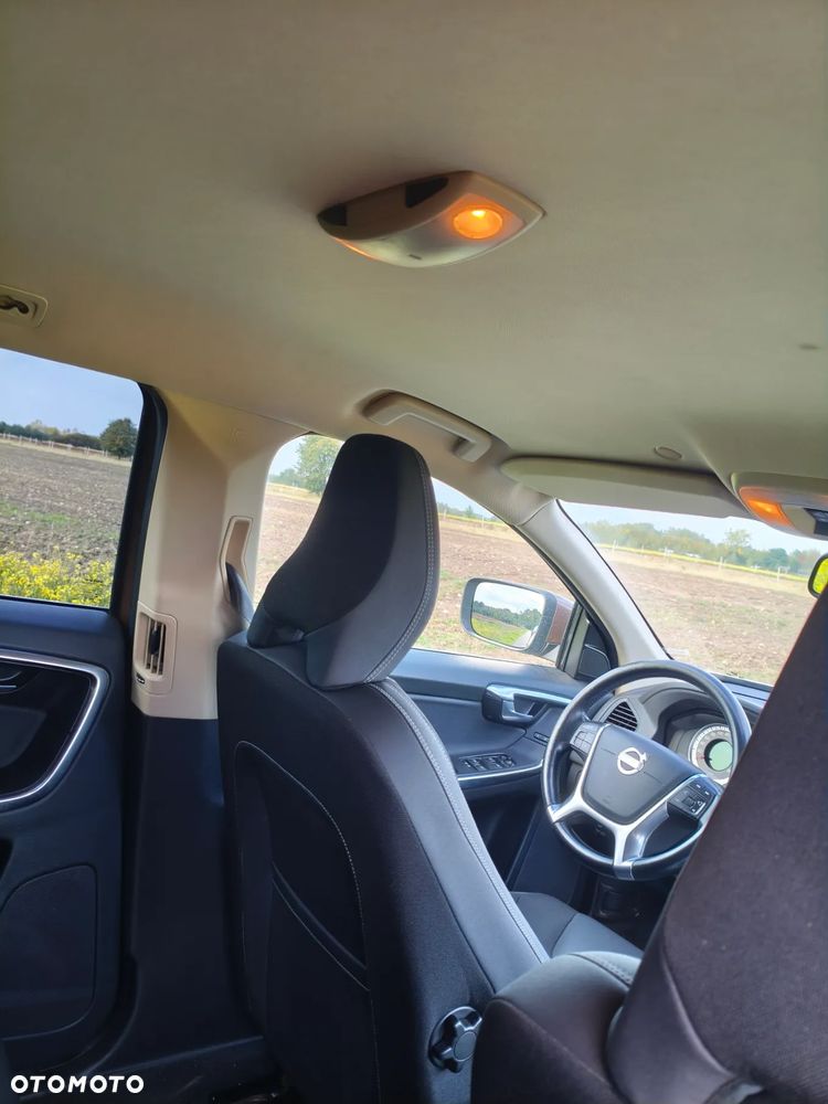 Volvo XC 60 D3 Momentum - 15