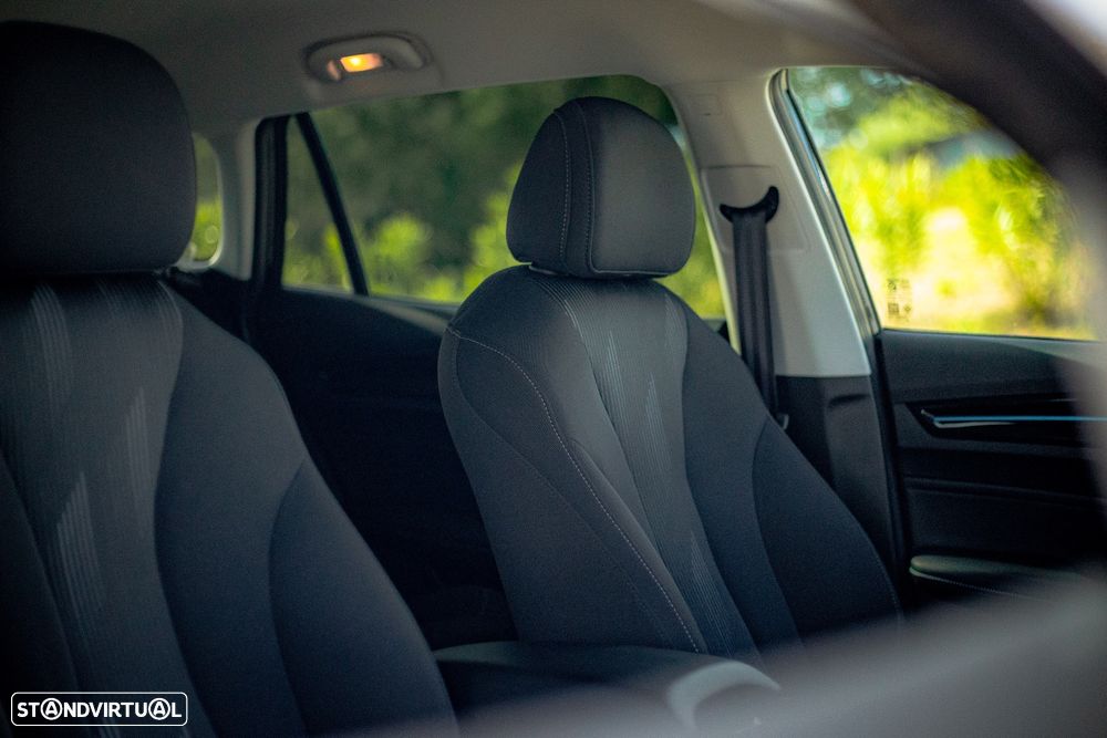 MG MG5 5 Maximal Luxury - 11