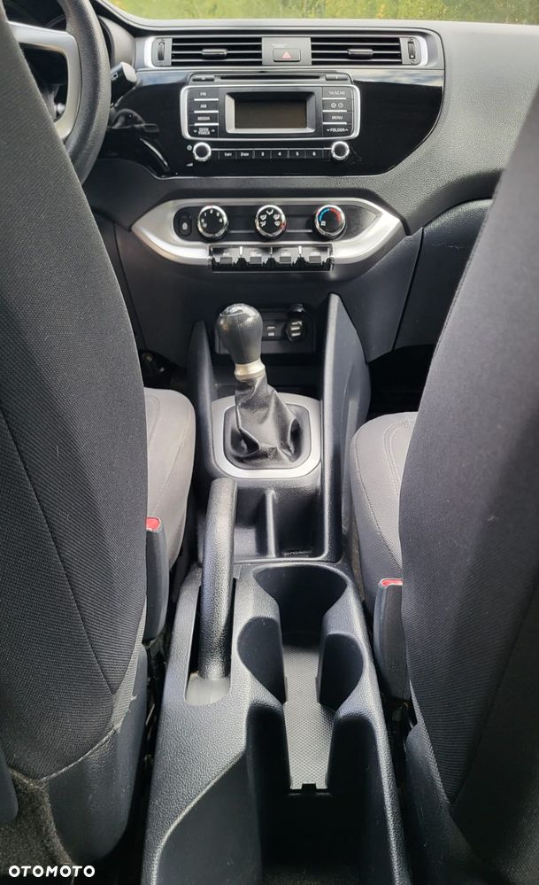 Kia Rio 1.2 M - 7
