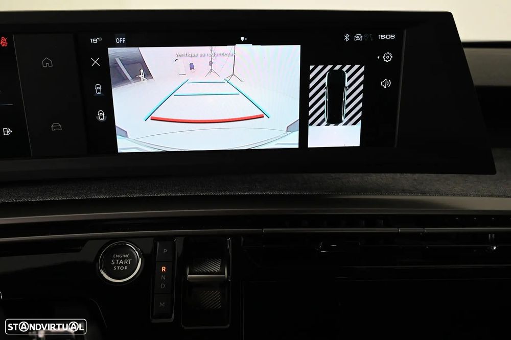 Peugeot 5008 1.2 Hybrid Allure Pack e-DCS6 - 17