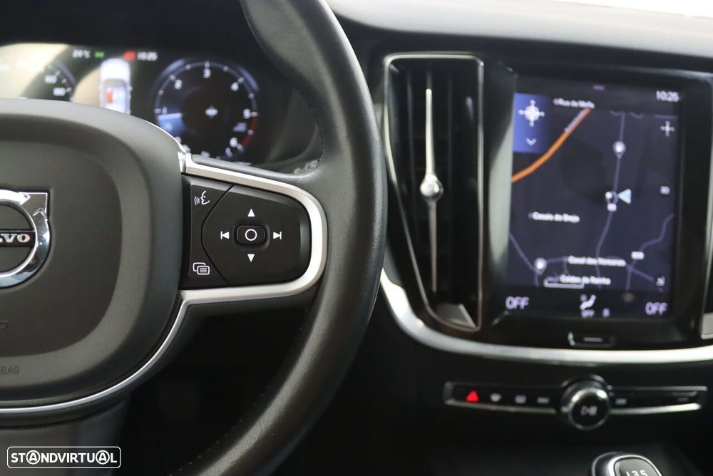 Volvo V60 2.0 D3 Momentum - 12