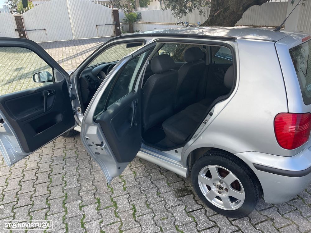 VW Polo 1.0 Conceptline - 11
